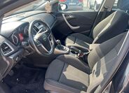 Opel Astra 6