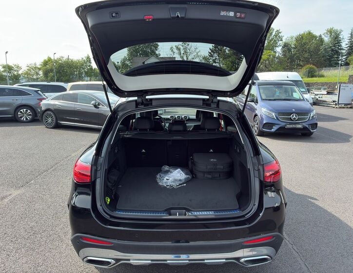 Mercedes-Benz GLC 10