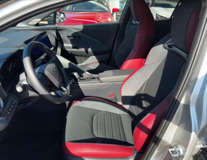 Toyota C-HR 6