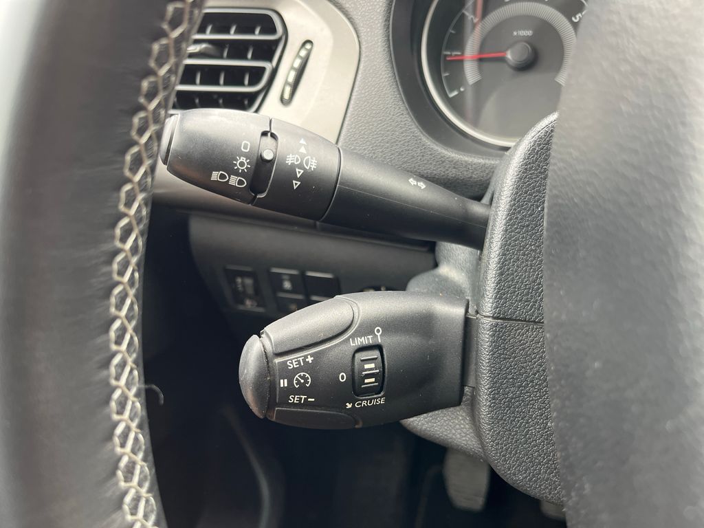 Peugeot 301
