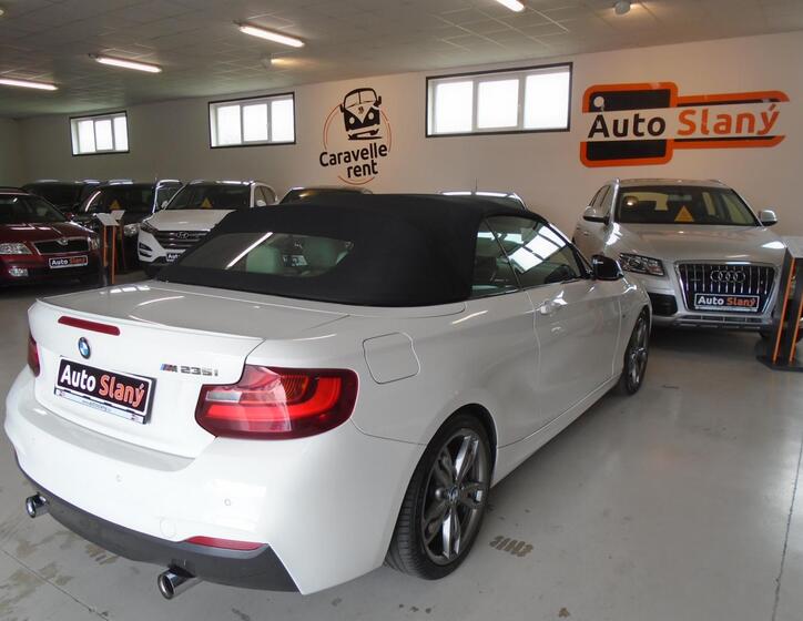 BMW Řada 2 11