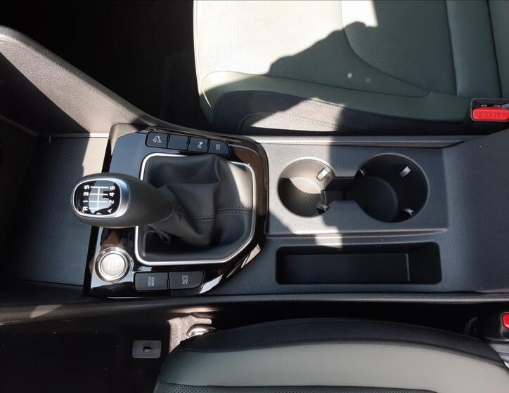 KIA Sportage 12