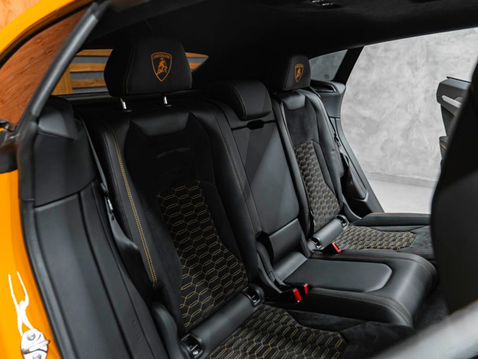 Lamborghini Urus 29