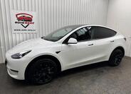 Tesla Model Y 3