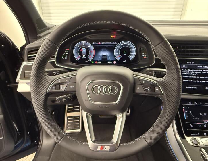 Audi Q7 12