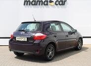 Toyota Auris 2