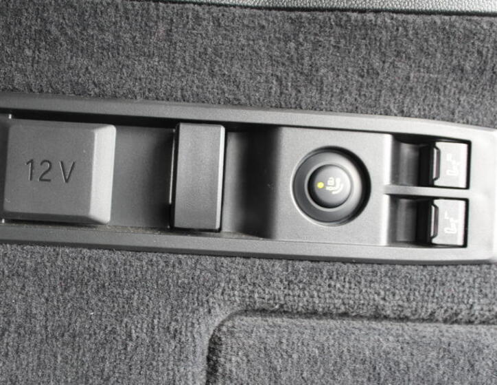 BMW iX 9