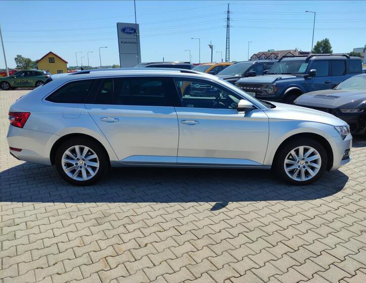 Škoda Superb 6