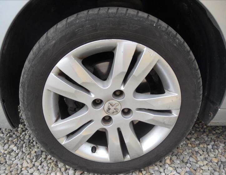 Peugeot 5008 21