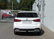 MG ZS 5