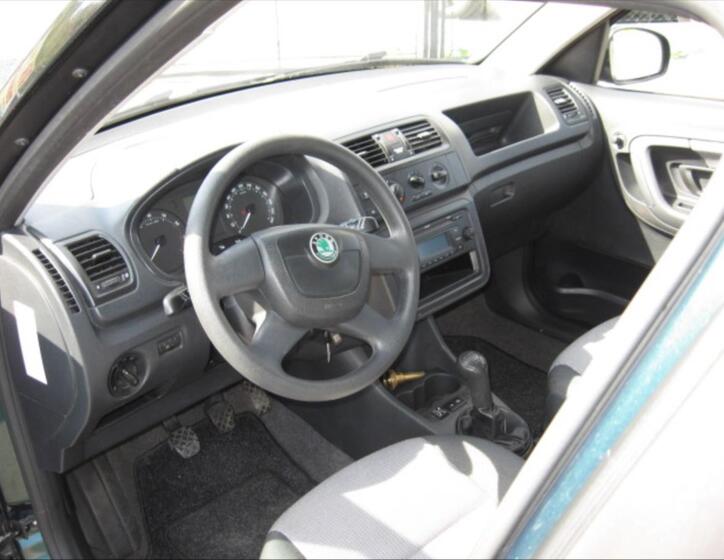Škoda Roomster 12