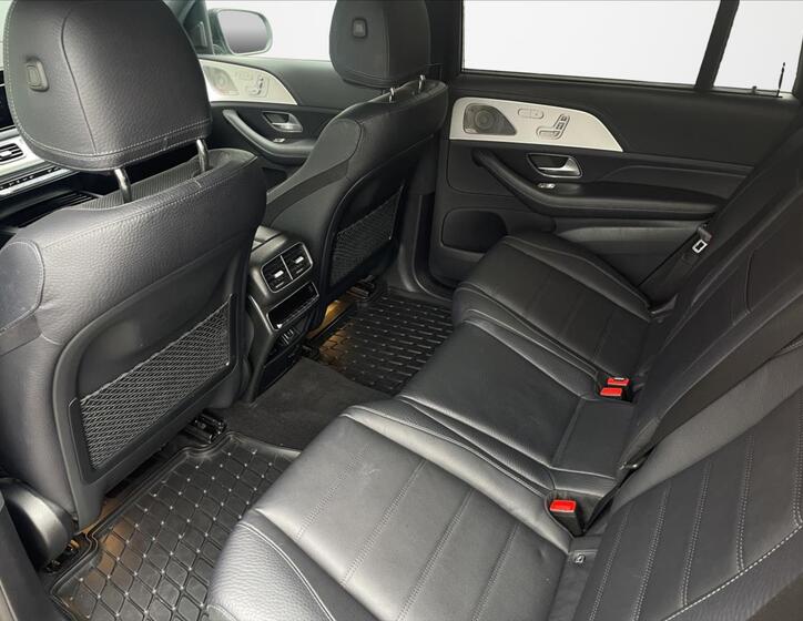 Mercedes-Benz GLS 13