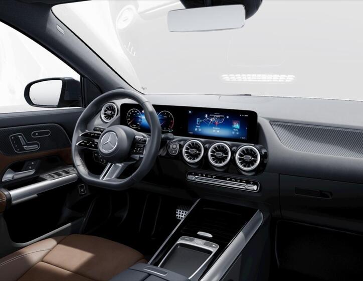 Mercedes-Benz GLA 9
