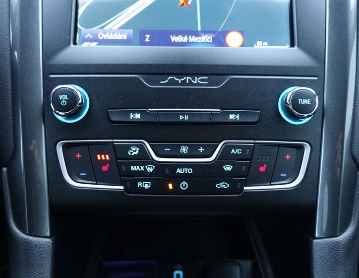 Ford Mondeo 19