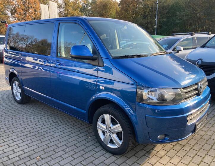 Volkswagen Caravelle 8