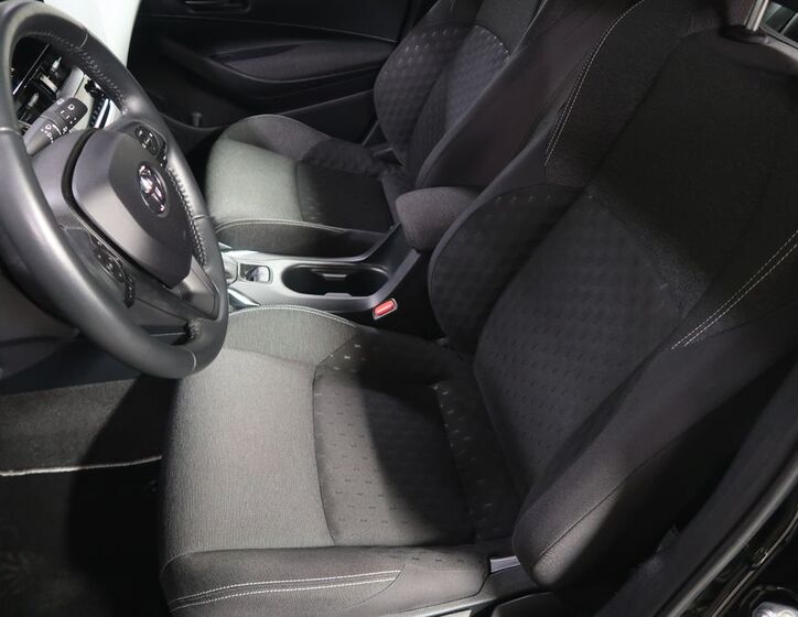 Toyota Corolla 9