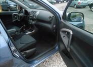 Toyota RAV4 19