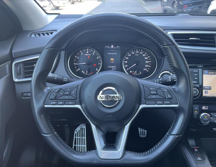 Nissan Qashqai 11