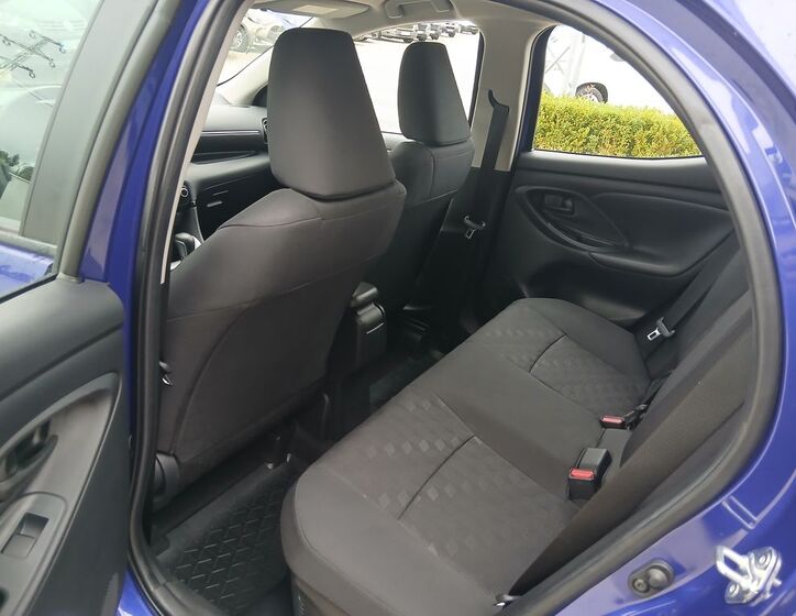 Toyota Yaris 12
