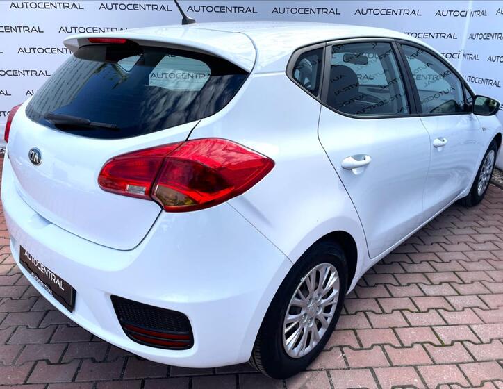 KIA Ceed 9