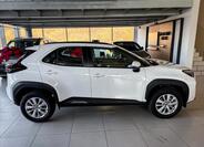 Toyota Yaris Cross 4