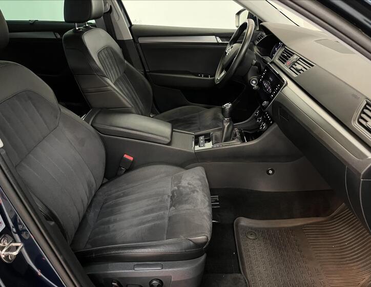 Škoda Superb 24