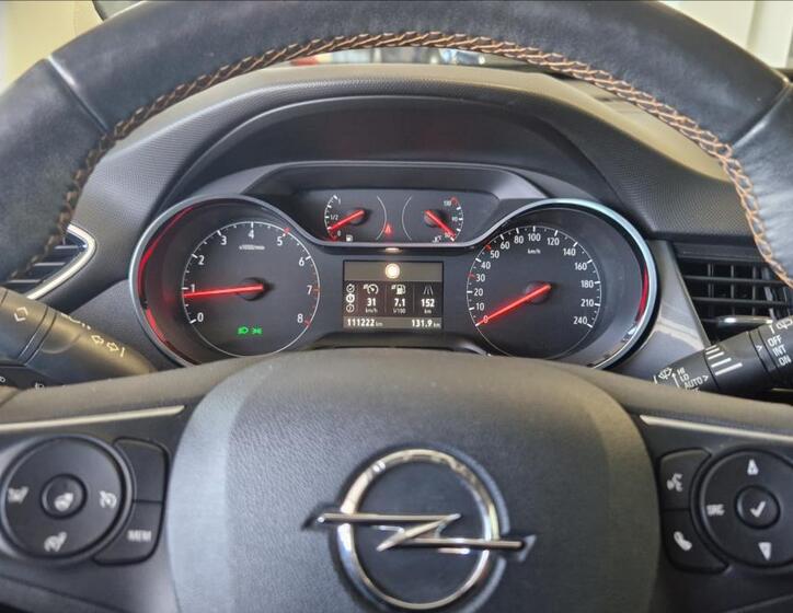 Opel Crossland X 24