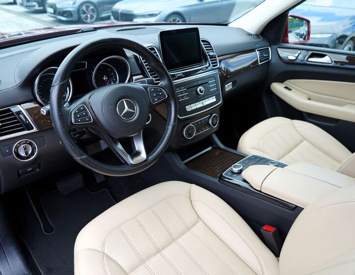 Mercedes-Benz GLS 15