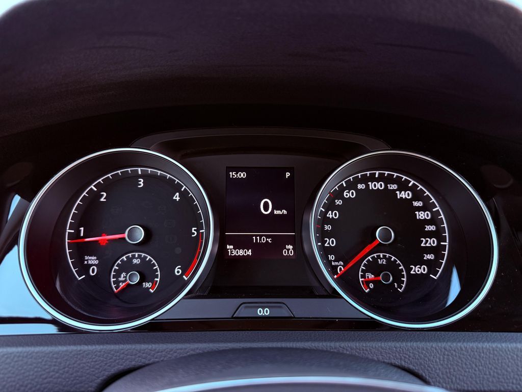 Volkswagen Golf 20