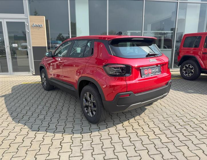 Jeep Avenger 4