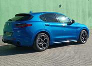 Alfa Romeo Stelvio 7