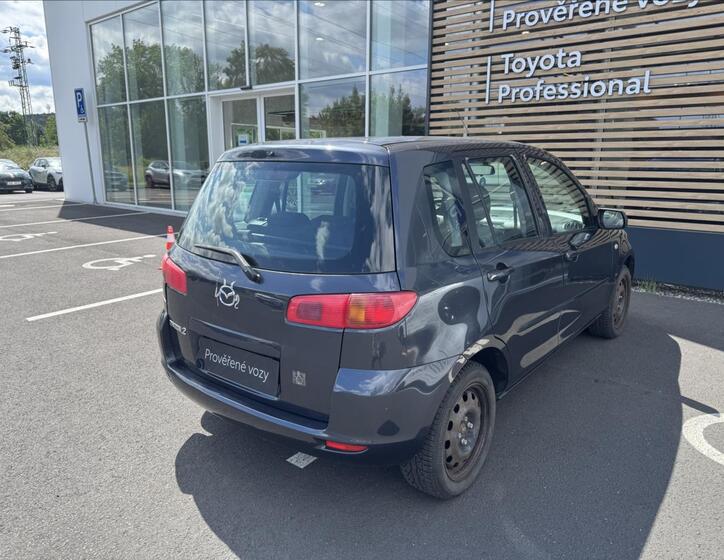 Mazda 2 2