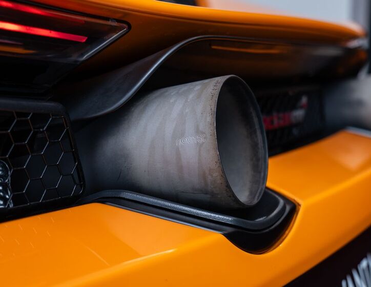 McLaren 720S 25