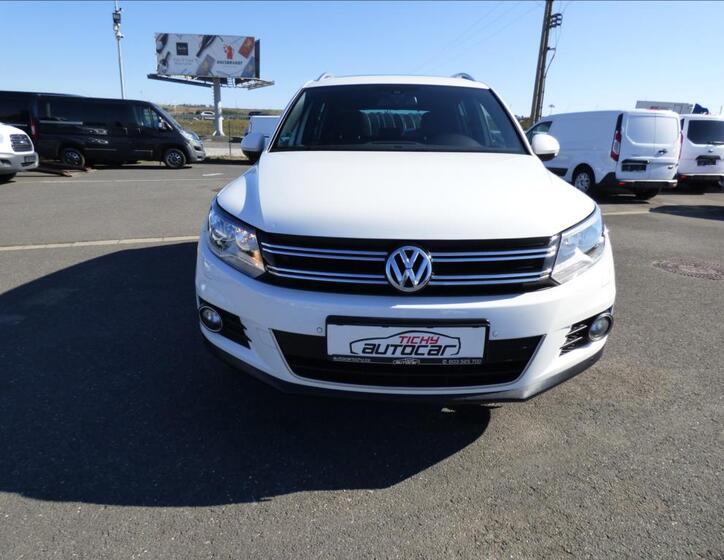 Volkswagen Tiguan 8