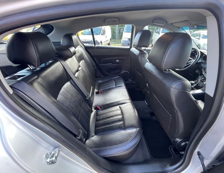 Chevrolet Cruze 21