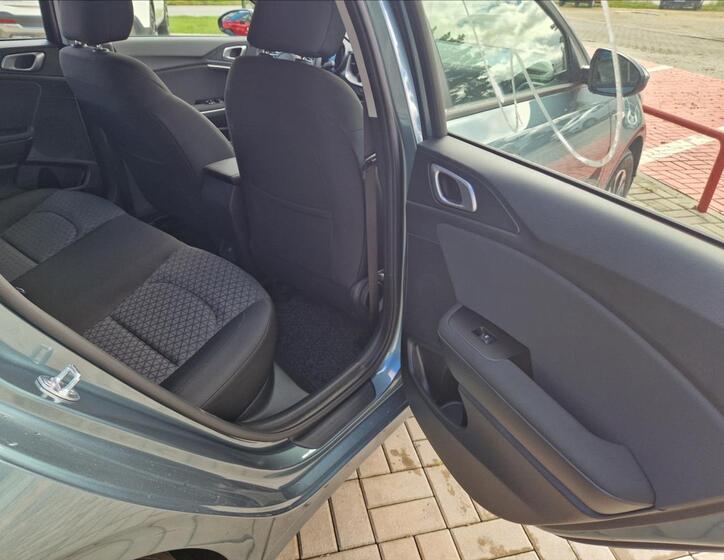 KIA Ceed 12