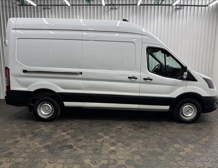 Ford Transit 10