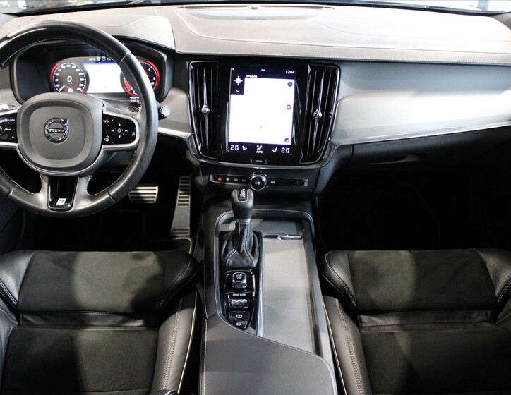 Volvo V90 15