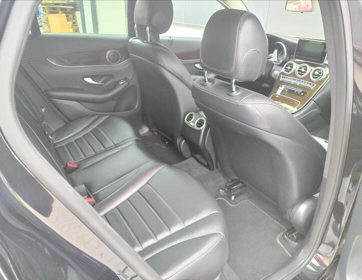 Mercedes-Benz GLC 8