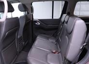 Nissan Pathfinder 16
