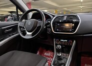 Suzuki SX4 S-Cross 24