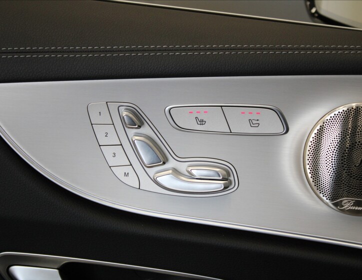 Mercedes-Benz Třídy E 27