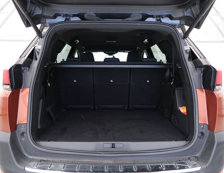 Peugeot 5008 11