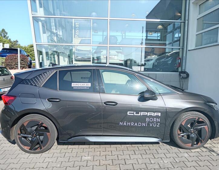 Cupra Born 7