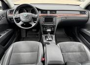Škoda Superb 9
