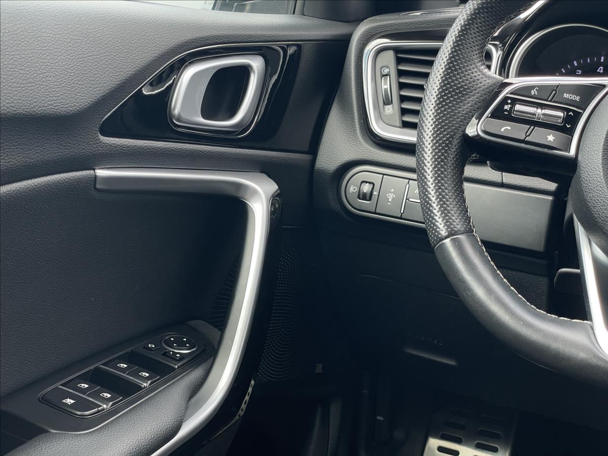 KIA ProCeed