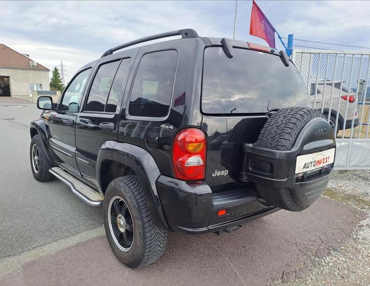 Jeep Cherokee 4