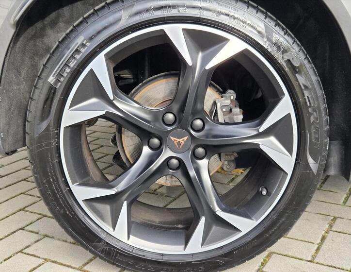 Cupra Formentor 19