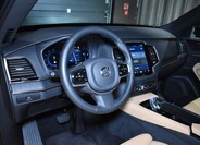 Volvo XC90 13