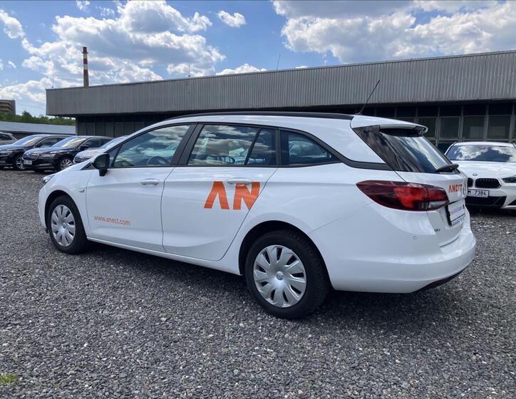 Opel Astra 6